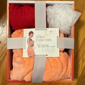 Spa Pack! 3 in 1. Plush Towel Wrap / Hair Towel Twist / Loofah!